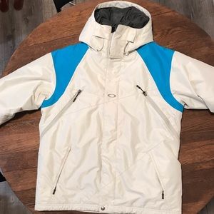 Oakley Ski Jacket - Men’s Small (Fits Big)